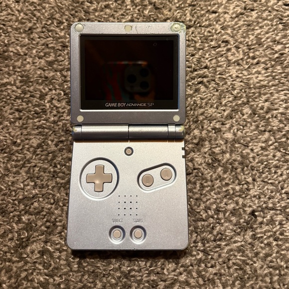 Game Boy Advance SP with Case and Charger - Picture 2 of 7